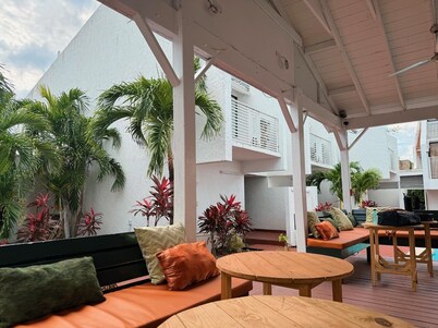 The Island Garden Hotel