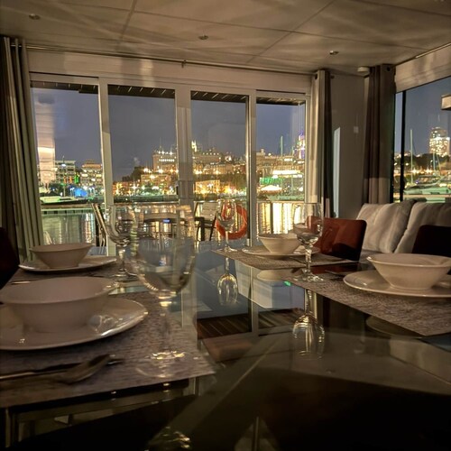 Marina Port de Québec 3 - Maison flottante