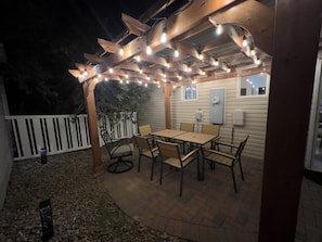 屋外ダイニングエリア