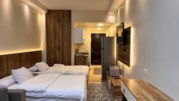 Desk, laptop workspace, iron/ironing board, free WiFi