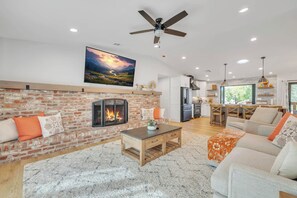 Smart TV, fireplace - Granite Bay Farmhouse Retreat with Pool & Outdoor Oasis (Granite Bay)