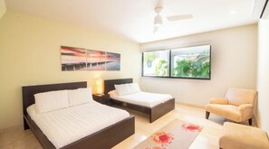 Luxe appartement, uitzicht op zee | 4 slaapkamers, een strijkplank/strijkijzer, gratis wifi