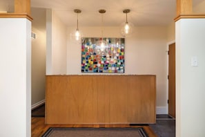 Lobby - Crabtree Place: A Relaxing 60s Experience (Midland)