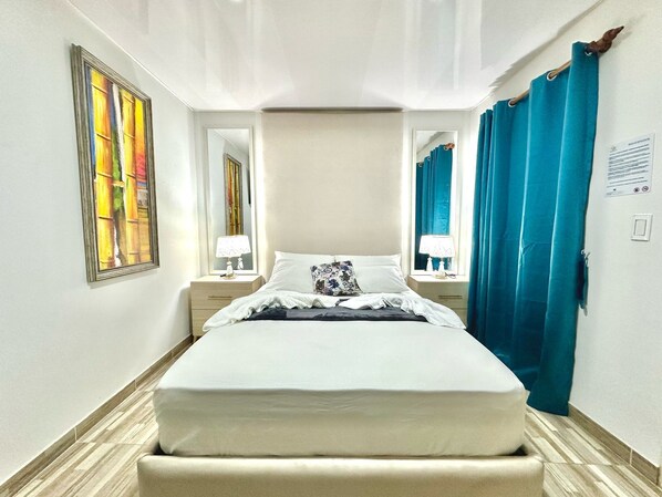 Deluxe Room, 1 Bedroom | Hypo-allergenic bedding, individually decorated, individually furnished - Hospedarte Cali (Cali)