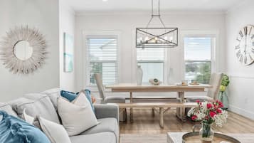 Rumah (6 Bedrooms) | Interior