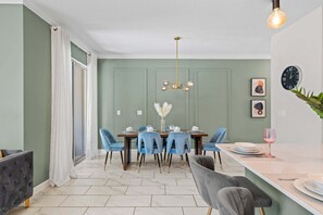 House | 4 bedrooms - Chic 4BR Home With Mickey Star Wars Rooms (Davenport)