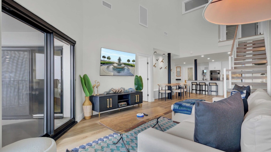 516 Seascape Oceanfront Condo With Pool Access in Wild Dunes