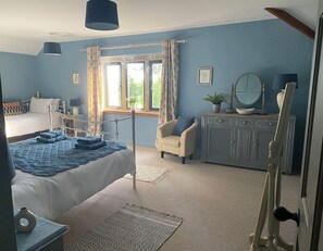 6 Schlafzimmer, Bügeleisen/Bügelbrett, WLAN, Bettwäsche