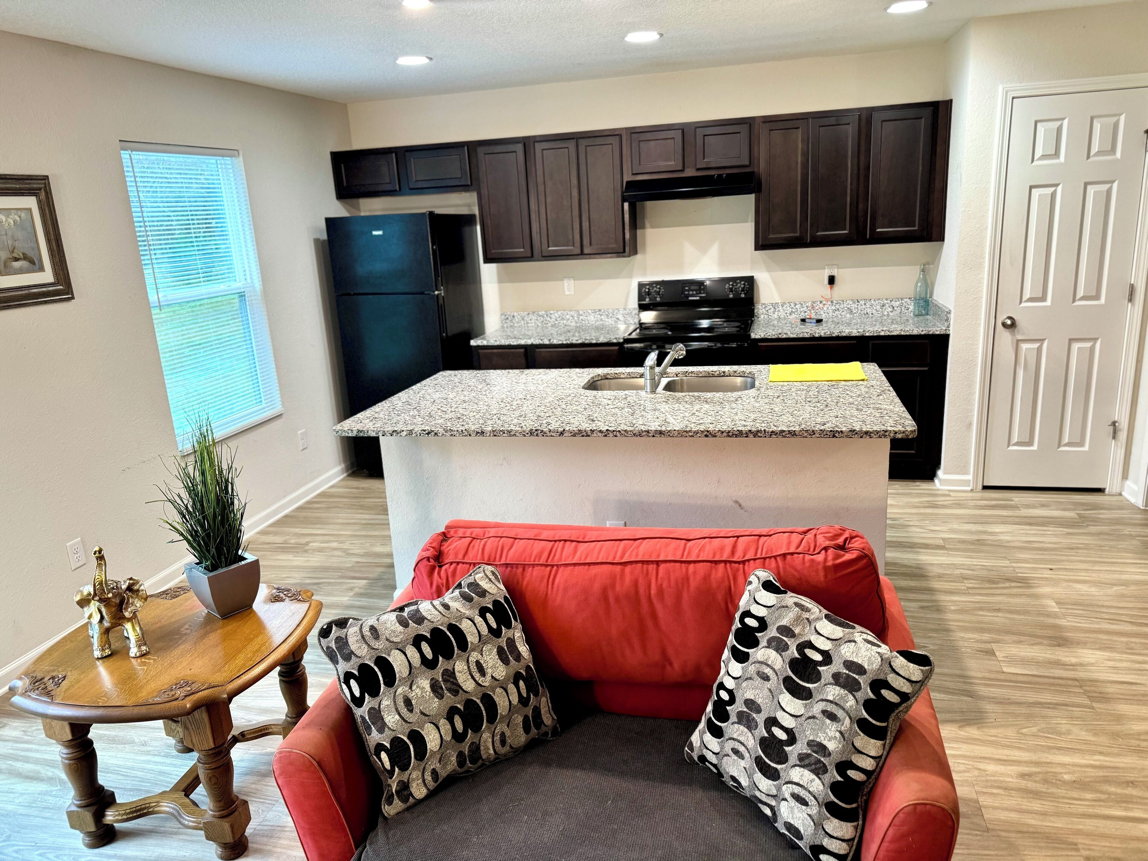 標準獨棟房屋 | 私人廚房 | 電冰箱、微波爐、烤箱、爐台