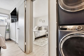 2 soverom, reiseseng for barn, wi-fi (inkludert) og sengetøy