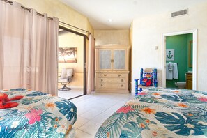 5 bedrooms, individually decorated, individually furnished, bed sheets