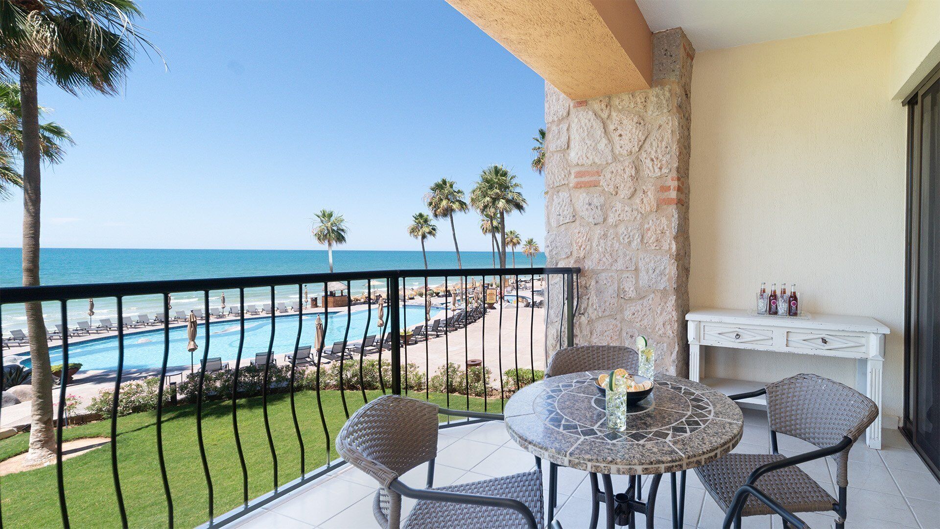 Condo, 1 King Bed with Sofa bed, Balcony, Ocean View (210) | Outdoor dining