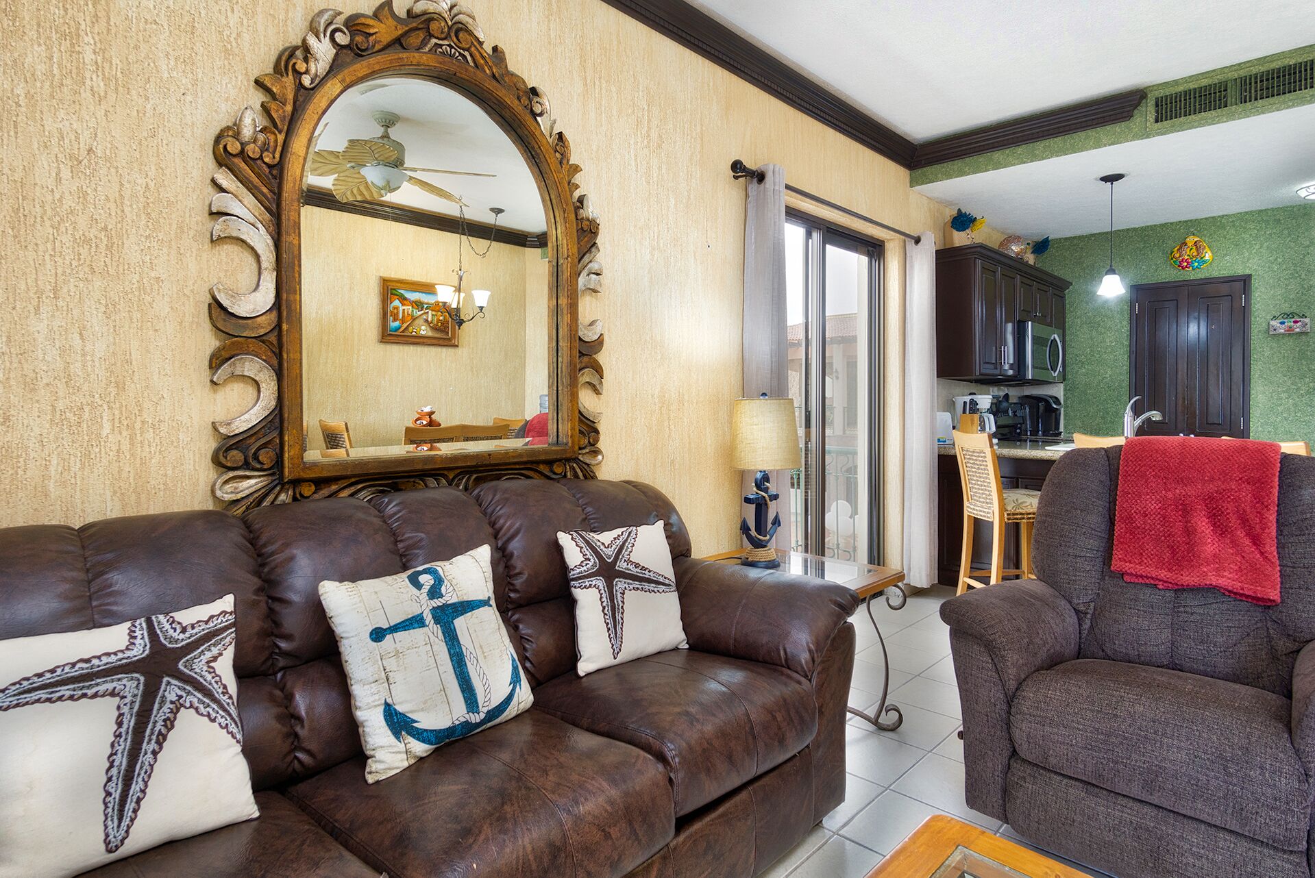 Appartement, 1 kingsize bed, balkon, uitzicht op oceaan (212) | Woonruimte | Een mp3-dock