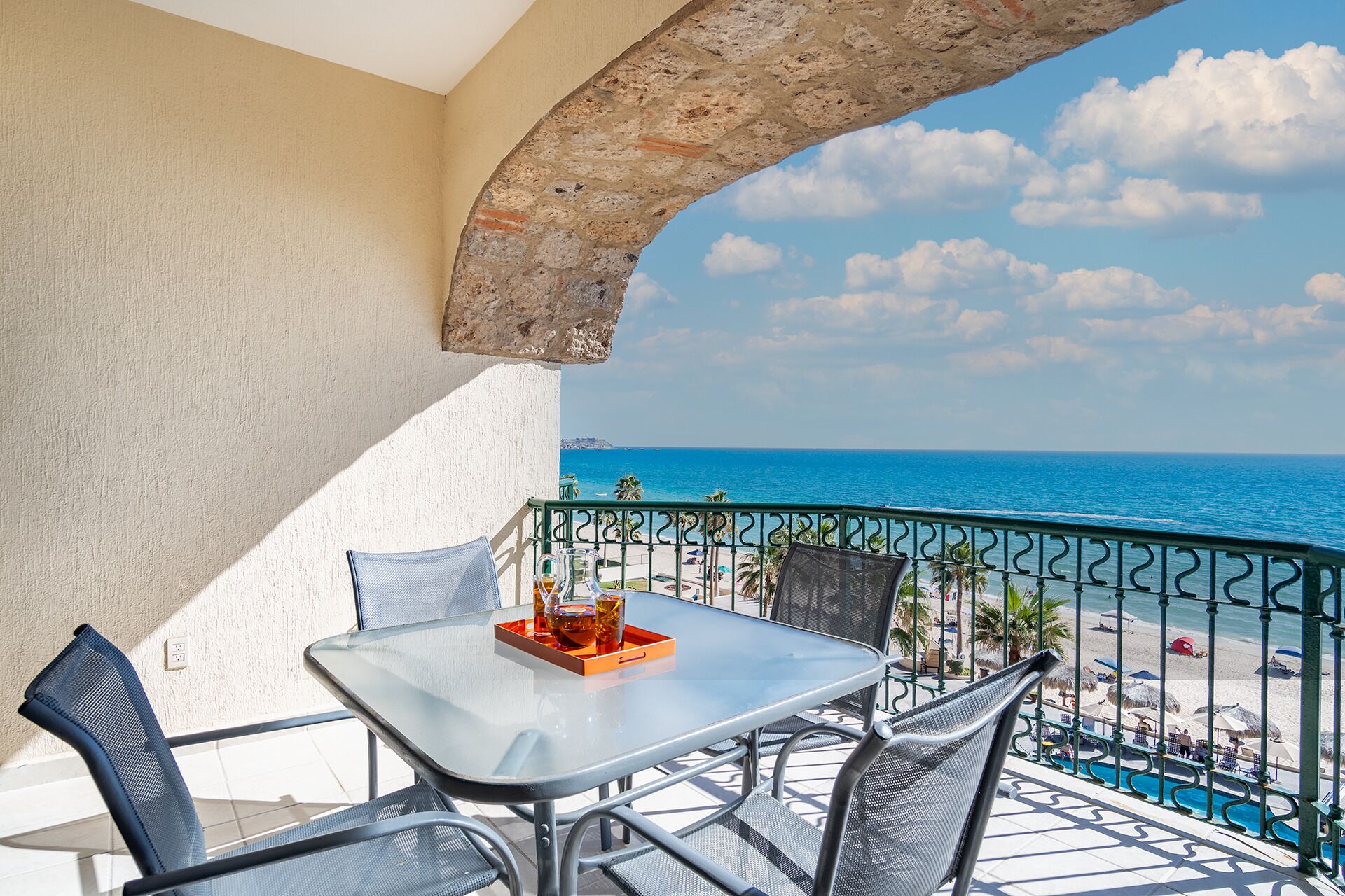 Condo, 1 Katil Raja (King) dengan Katil Sofa, Balcony, Ocean View (510) | Tempat makan luar