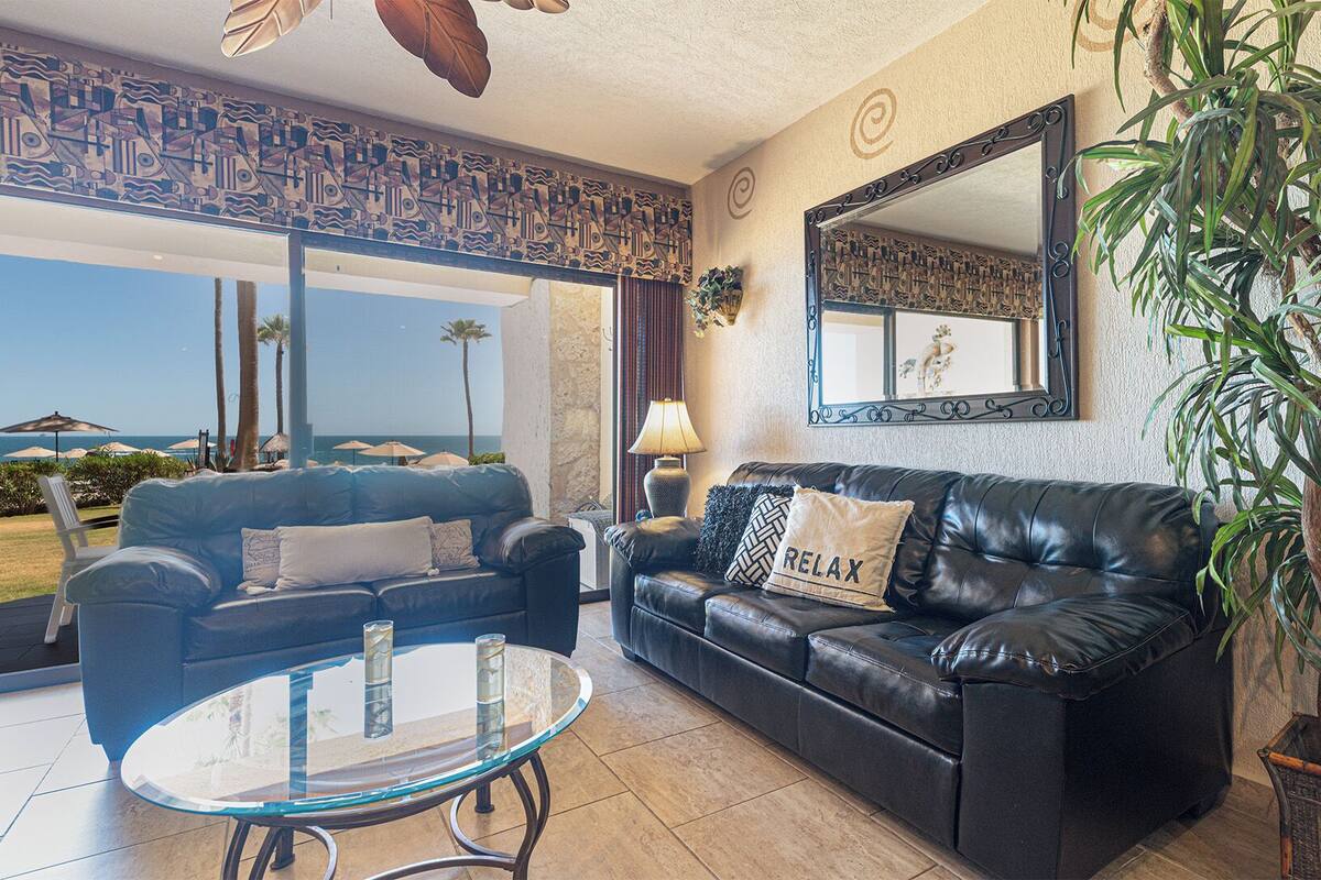 Condo, 1 King Bed with Sofa bed, Patio, Ocean View (111) | Living area | MP3 dock