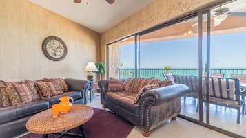 Condo, Multiple Beds, Balcony, Ocean View (404) | Living area | MP3 dock