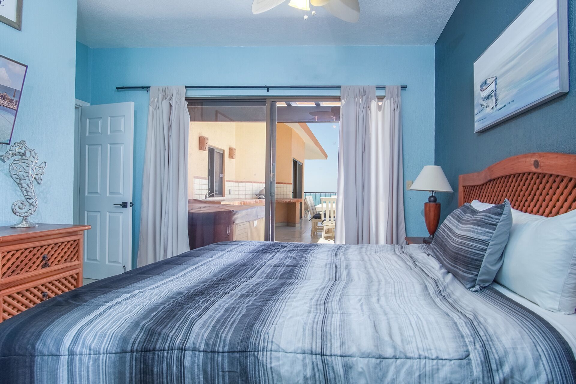 2 habitaciones, decoración personalizada y muebles diferentes 