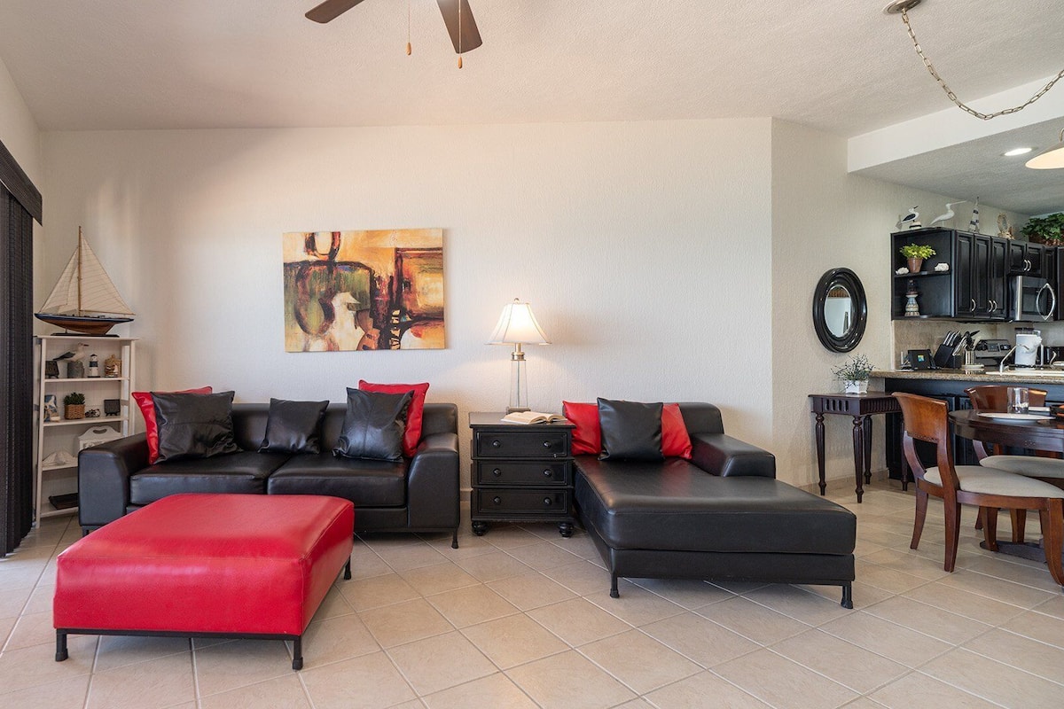 Leilighet, flere senger, terrasse, havutsikt (807) | Oppholdsområde | MP3-dokkingstasjon