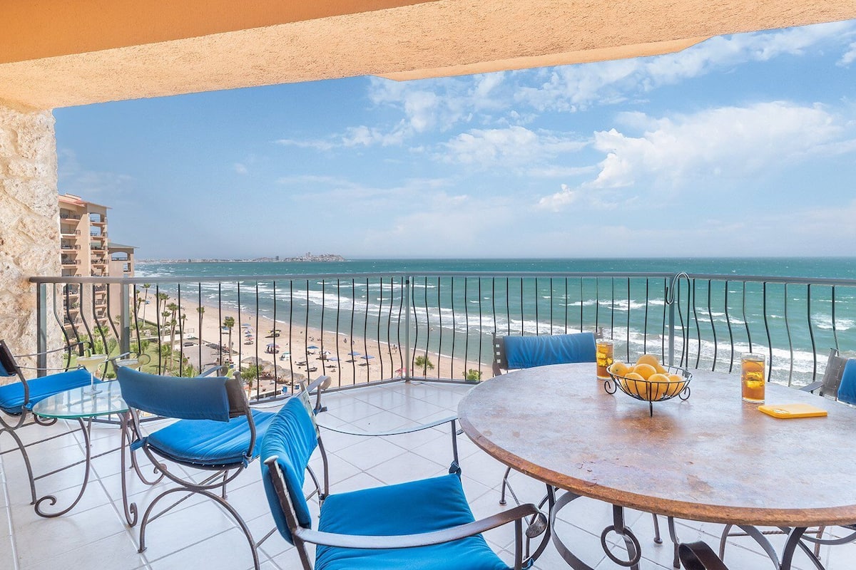 Apartment, Mehrere Betten, Balkon, Meerblick (705) | Speisen im Freien