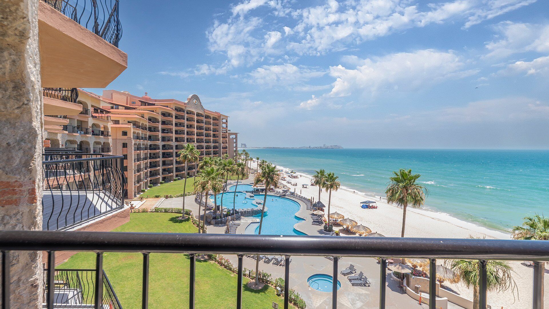 Condo, Multiple Beds, Balcony, Ocean View (503) | Property grounds