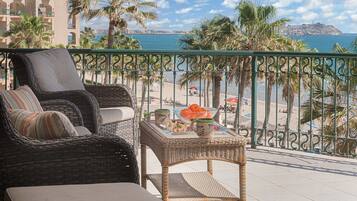 Apartment, Mehrere Betten, Balkon, Meerblick (406) | Unterkunftsgelände