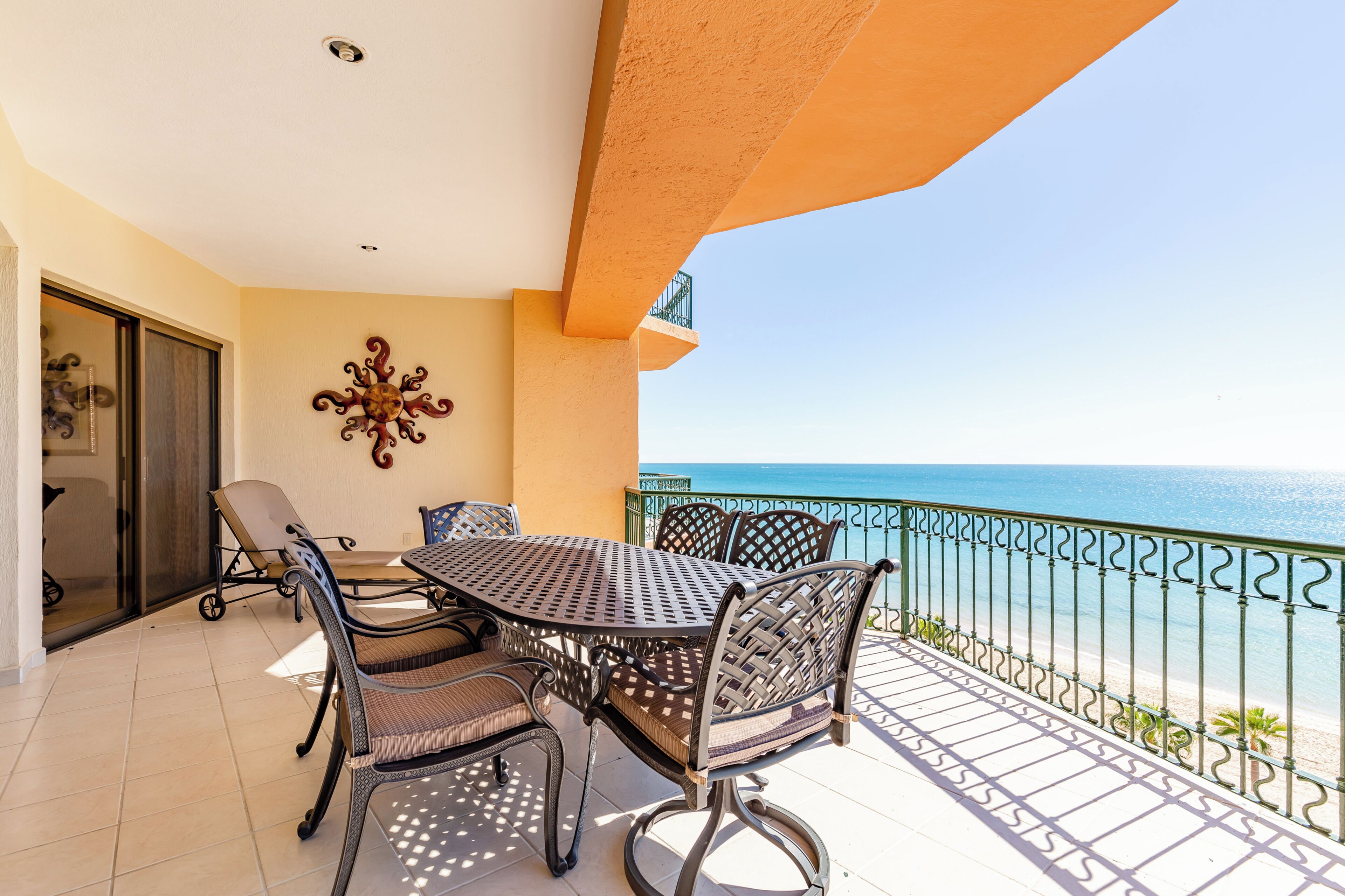 Condo, Berbilang Katil, Balcony, Ocean View (605) | Tempat makan luar