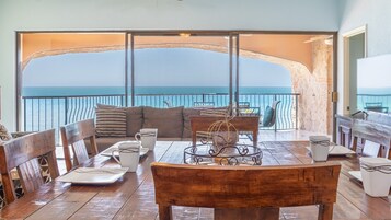 Condo, Multiple Beds, Balcony, Ocean View (503) | Dining