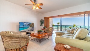 Condo, Multiple Beds, Balcony, Ocean View (408) | Living area