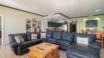 Condo, Multiple Beds, Balcony, Ocean View (708) | Living area