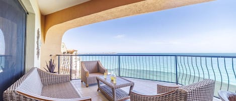 Apartment, Mehrere Betten, Balkon, Meerblick (1006) | Unterkunftsgelände