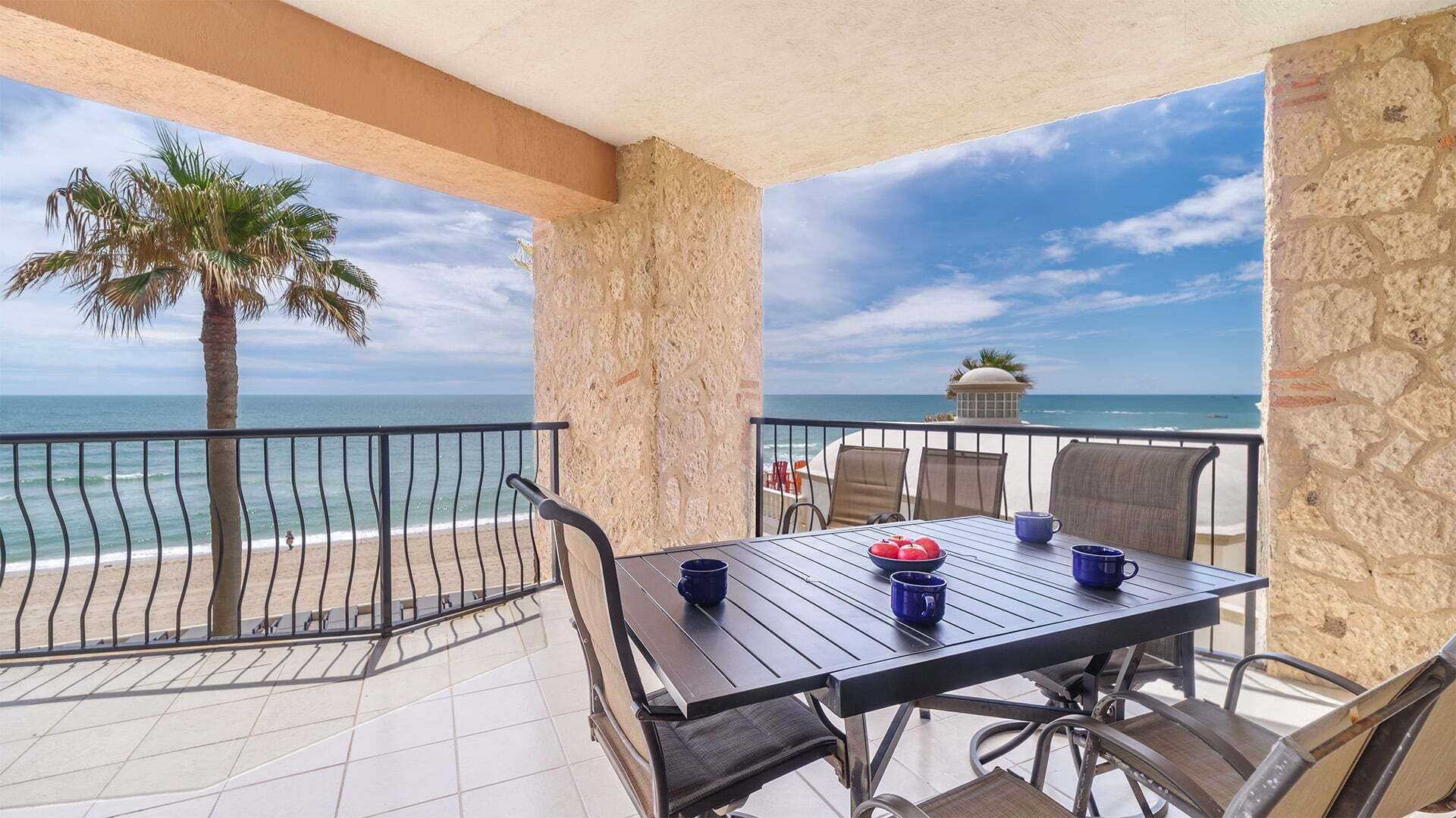 Condo, Multiple Beds, Balcony, Ocean View (201) | Outdoor dining