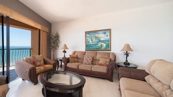 Condo, Multiple Beds, Balcony, Ocean View (901) | Living area