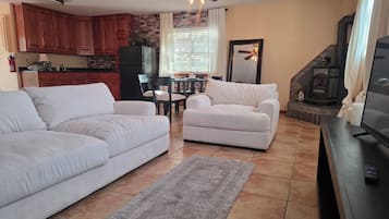 Smart TV, fireplace, video games, DVD player