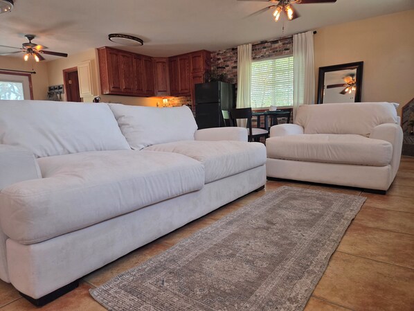 Smart TV, fireplace, video games, DVD player