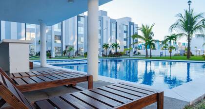 Acapulco Penthouse with 2 Bedrooms Pool