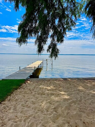 Summer is Calling! Waterfront Cabin with Private Dock