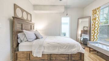 1 habitación, escritorio, tabla de planchar con plancha y wifi gratis