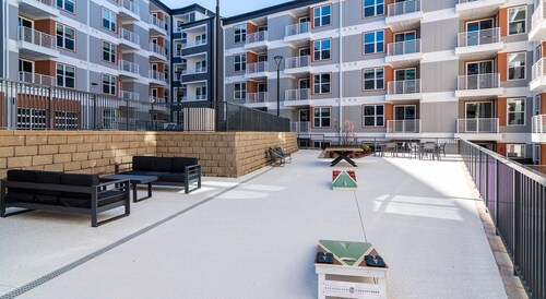 Landing | Amazing 1BD, Gym, Pool