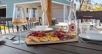 FlourishHouse-HotTub, firepit, gym, outdoor movie, outside dining