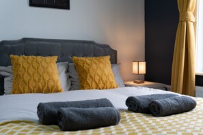 4 chambres, fer et planche à repasser, accès au Wi-Fi (inclus)