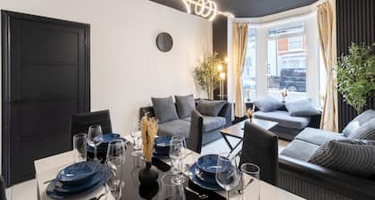 Open Mind Property - 7 Beds and Free Parking