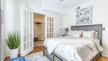 1 bedroom, desk, iron/ironing board, free WiFi