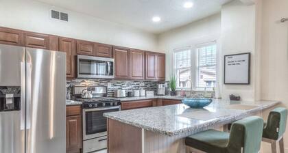 Carson Flats Apt #2 | 1BR • Near BOK• OSU Med•Dtwn