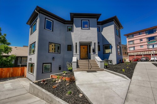 Charming 2-bedroom 2 bathroom apartment in fantastic Oakland near Lake Merritt
