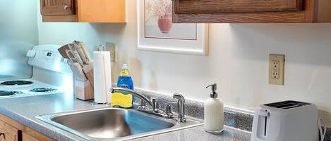 Fridge, microwave, oven, toaster