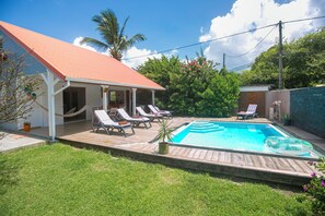 Pool - Quiet escape: house with private pool and beach 3 min away  (Saint-François)