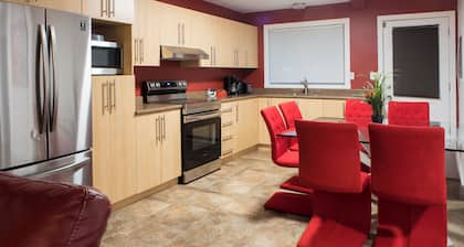 3-BEDROOM ALL-INCLUSIVE APARTMENT IN THE HEART OF EVERYTHING