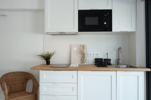 Microwave, coffee/tea maker