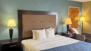 1 bedroom, desk, iron/ironing board, WiFi