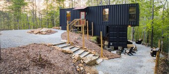 Walterfalls Lion’s Den A - Container Stay Near Lake Keowee & Private Waterfall